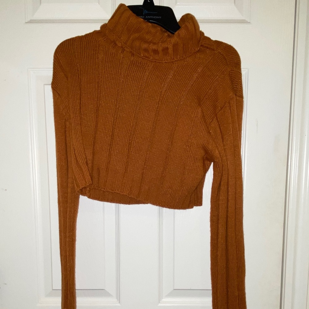 Orange cropped sweater